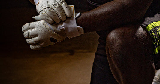 Best Defensive Lineman Gloves for Pass Rushers and Tacklers