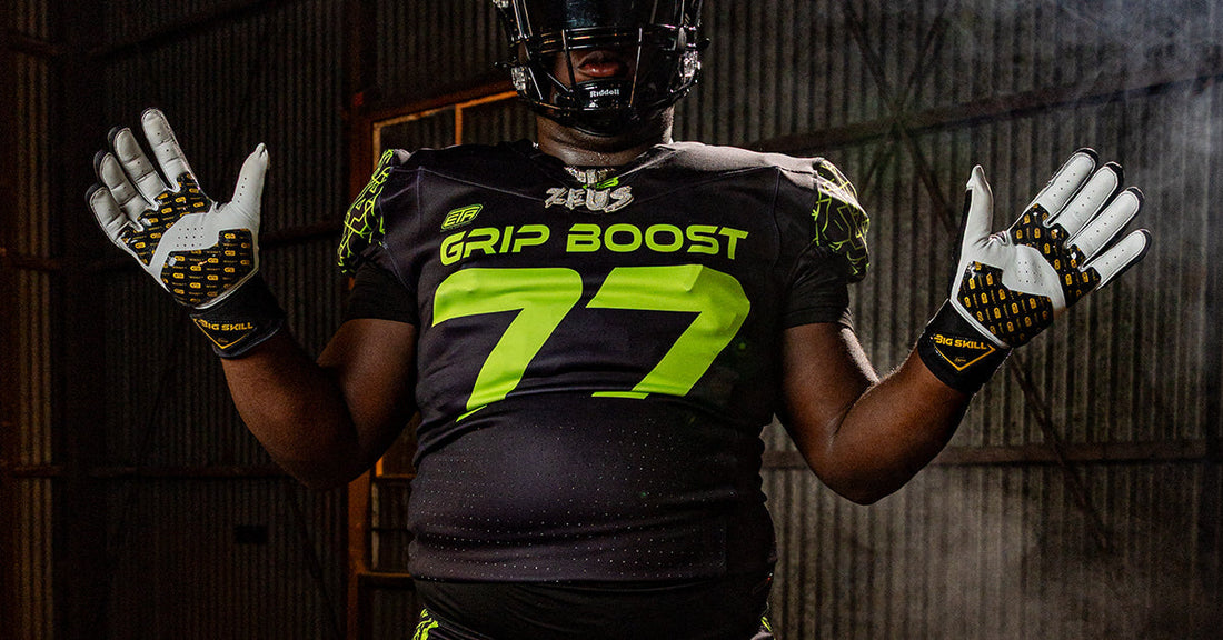 Offensive lineman wearing the best offensive lineman gloves from Grip Boost