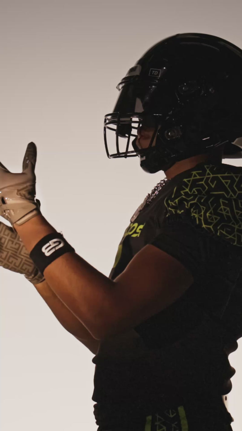 Watch Prime Lux Football Gloves